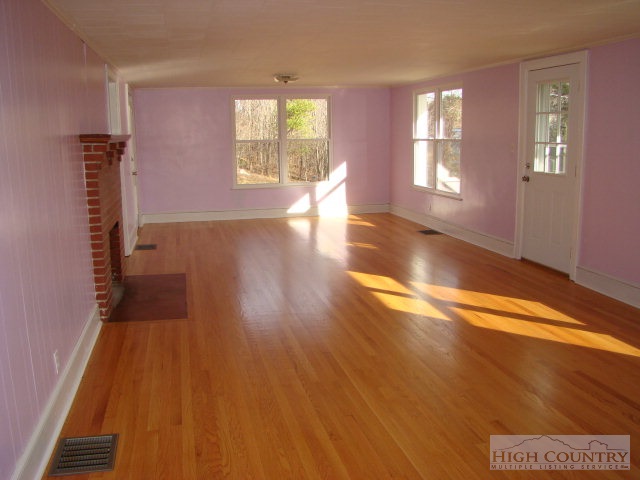 231 Chestnut Drive Boone, NC 28607 - Photo 10 of 12 Gallery Image 10