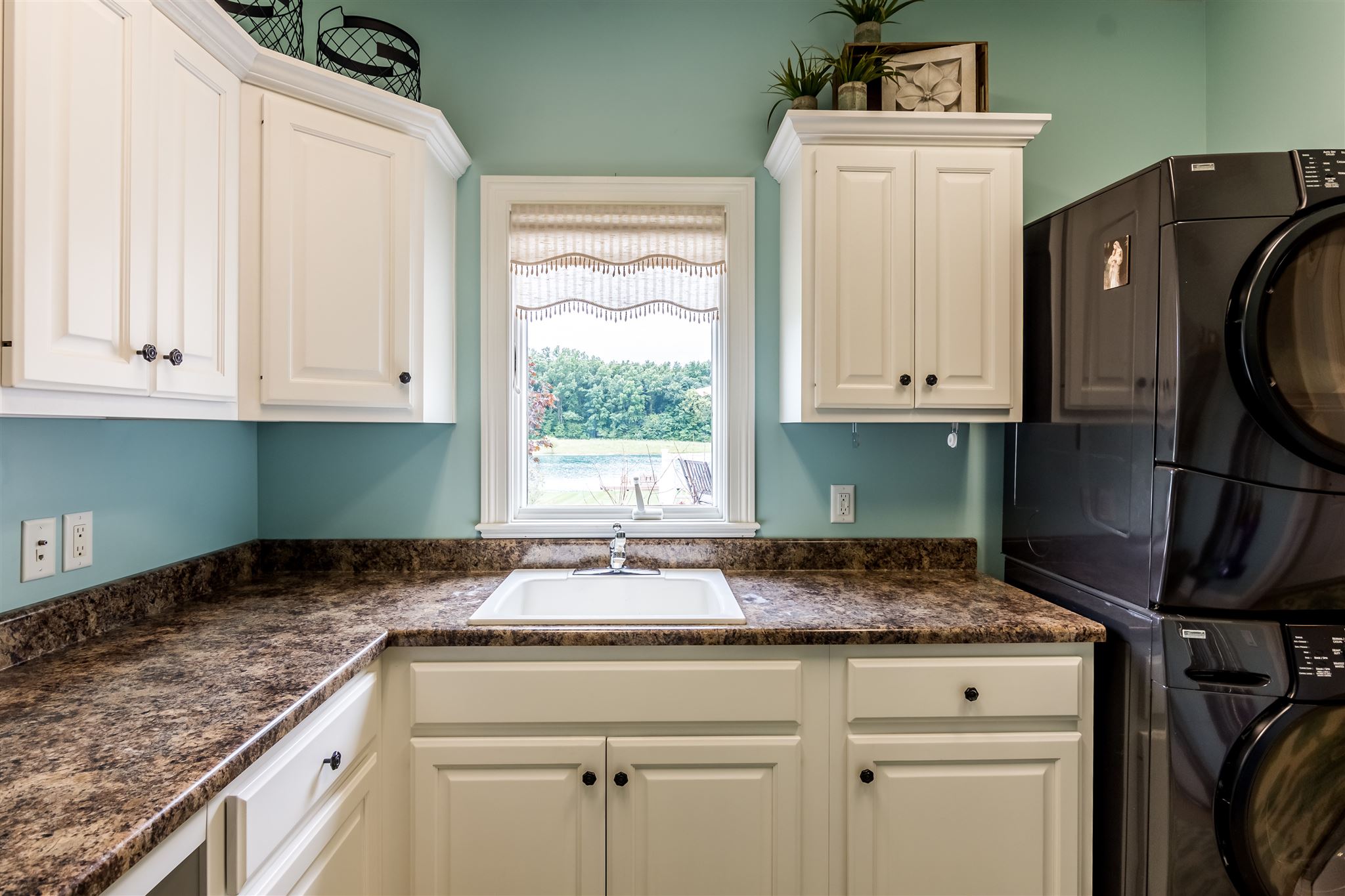 8828 Notestine Road Fort Wayne, IN 46835 - Photo 6 of 36