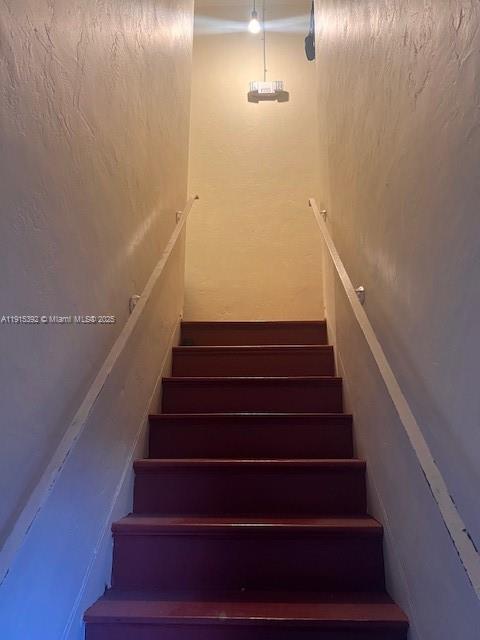 651 Southwest 11th Street, Unit 15W Miami, FL 33129 - Photo 18 of 24 a view of entryway