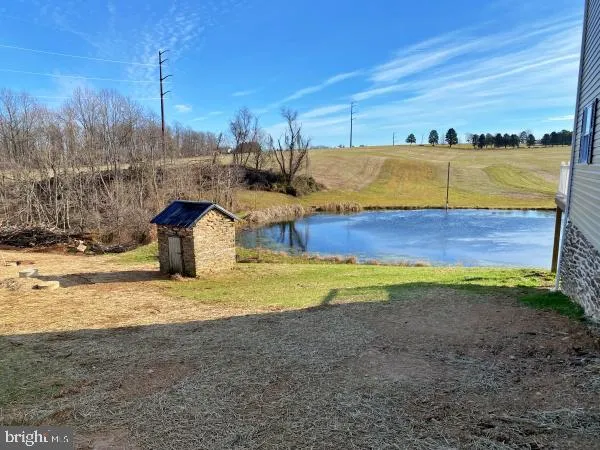 $2,195 | 565 Bacon Road, Red Lion, PA 17356