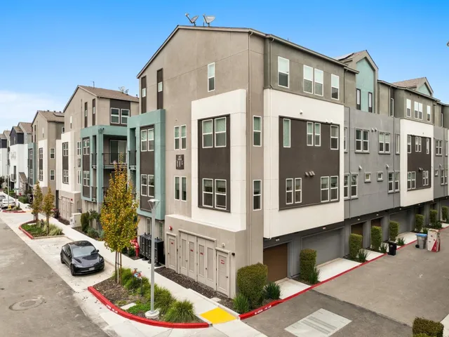 $999,888 | 581 Yale Way, San Jose, CA 95117