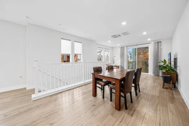 $999,888 | 581 Yale Way, San Jose, CA 95117