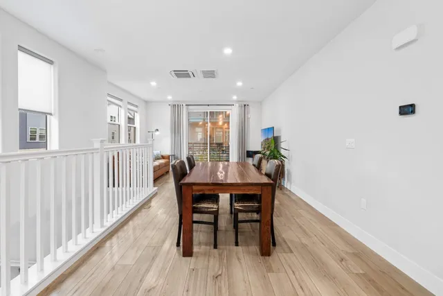 $999,888 | 581 Yale Way, San Jose, CA 95117