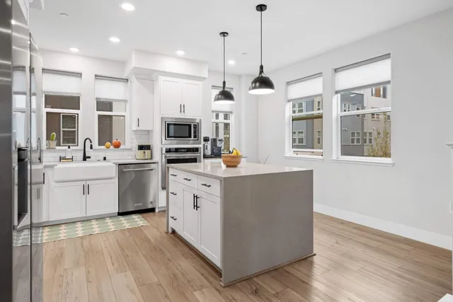 $999,888 | 581 Yale Way, San Jose, CA 95117