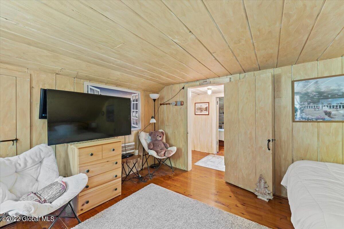 291 Middle Road Lake George, NY 12845 - Photo 20 of 32 34-DSC00507
