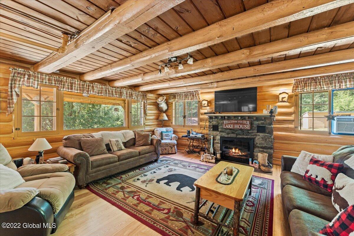 291 Middle Road Lake George, NY 12845 - Photo 6 of 32 16-DSC00456
