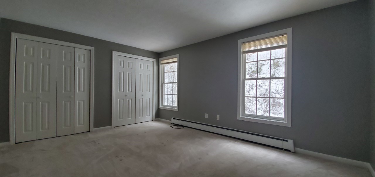 33 Dale Road Hooksett, NH 03106 - Photo 1 of 9