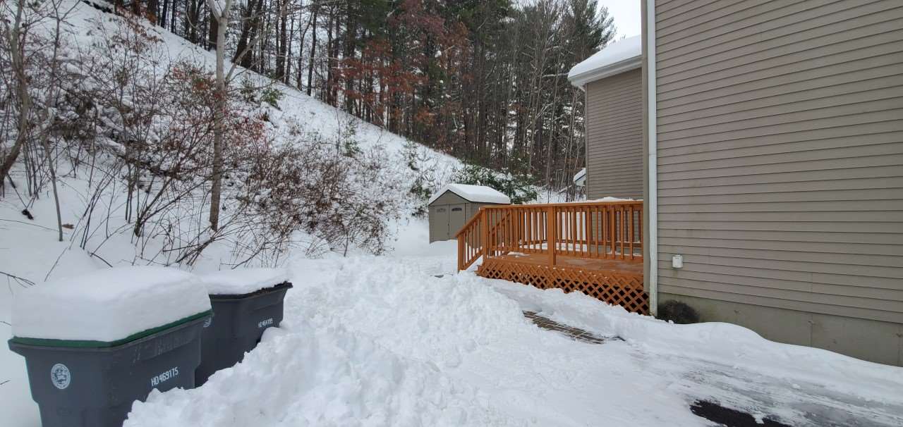 33 Dale Road Hooksett, NH 03106 - Photo 5 of 9