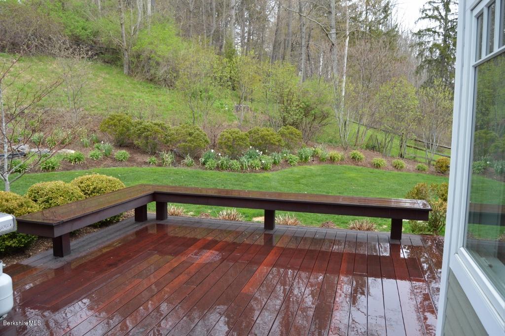 24 Ide Road Williamstown, MA 01267 - Photo 12 of 47 outsidesittingbench