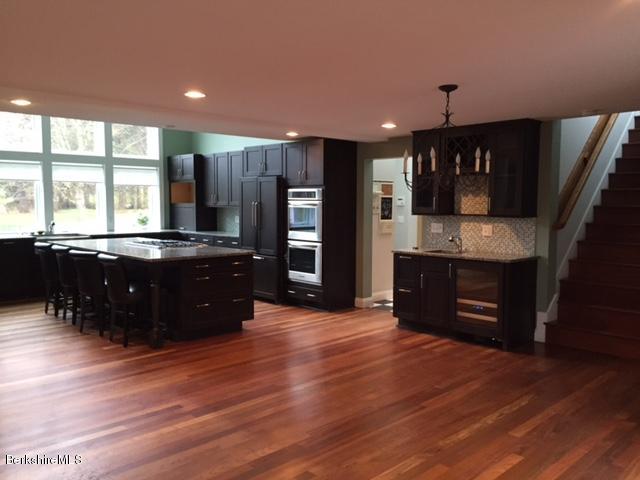 24 Ide Road Williamstown, MA 01267 - Photo 27 of 47 fantastickitchen (640x480)