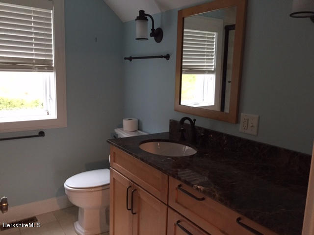 24 Ide Road Williamstown, MA 01267 - Photo 47 of 47 2ndfloorfullbathroom
