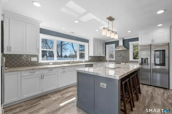 $975,000 | 30 Dee Lane, Stamford, CT 06902