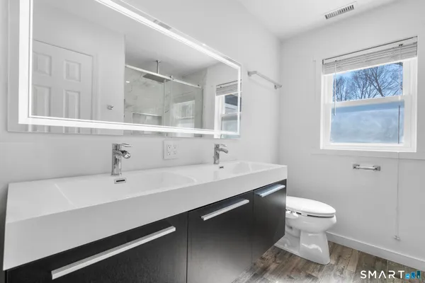 $975,000 | 30 Dee Lane, Stamford, CT 06902