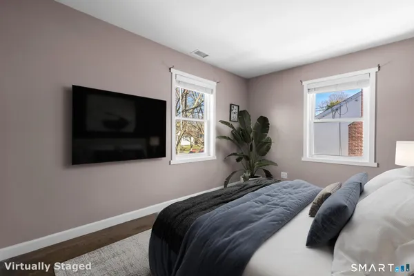 $975,000 | 30 Dee Lane, Stamford, CT 06902