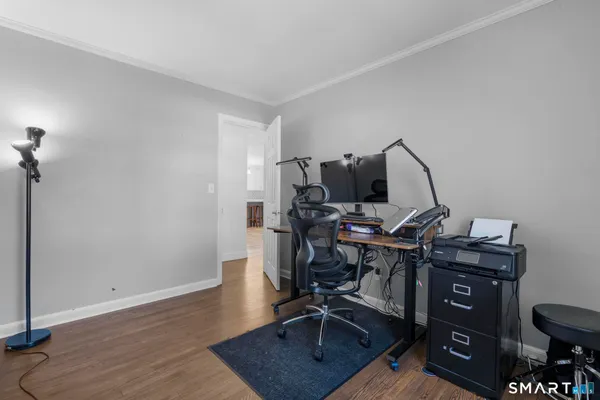 $975,000 | 30 Dee Lane, Stamford, CT 06902