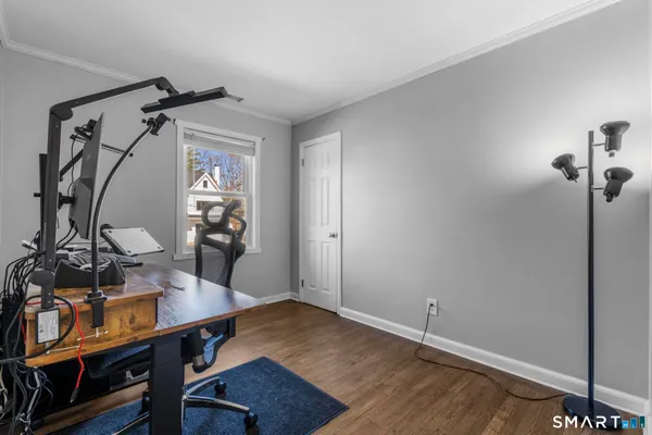 $975,000 | 30 Dee Lane, Stamford, CT 06902