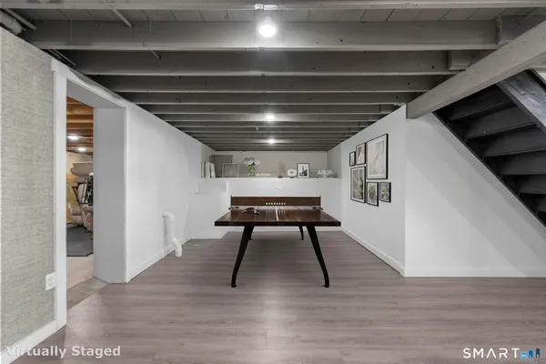 $975,000 | 30 Dee Lane, Stamford, CT 06902