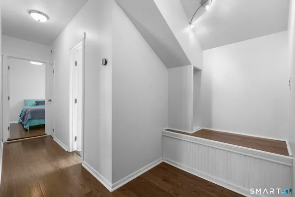 $975,000 | 30 Dee Lane, Stamford, CT 06902