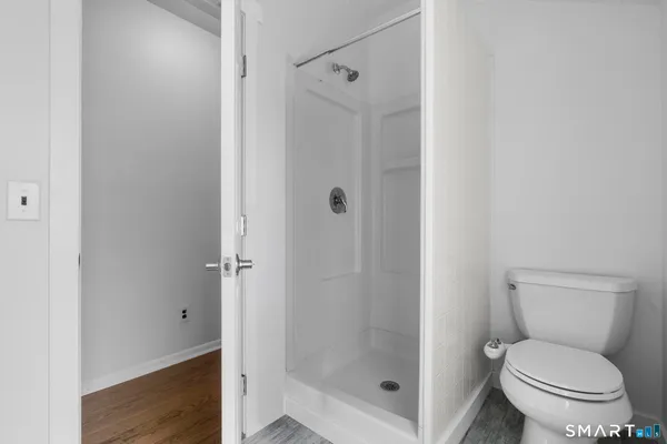 $975,000 | 30 Dee Lane, Stamford, CT 06902