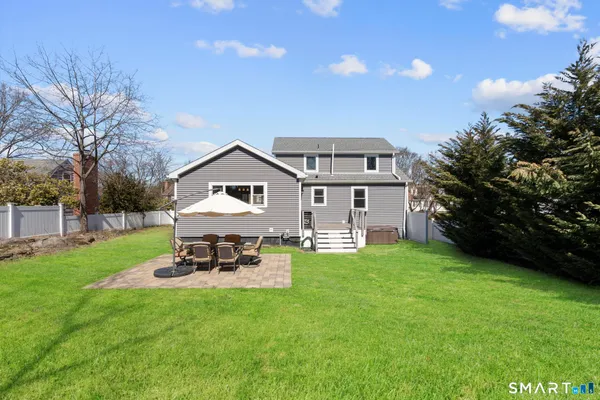 $975,000 | 30 Dee Lane, Stamford, CT 06902