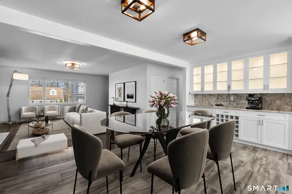 $975,000 | 30 Dee Lane, Stamford, CT 06902