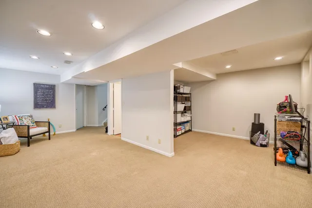 $3,000 | 3120 Dean Court, Minneapolis, MN 55416