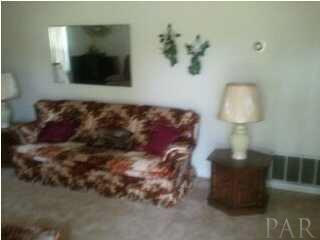 121 Madrid Road Cantonment, FL 32533 - Photo 4 of 24
