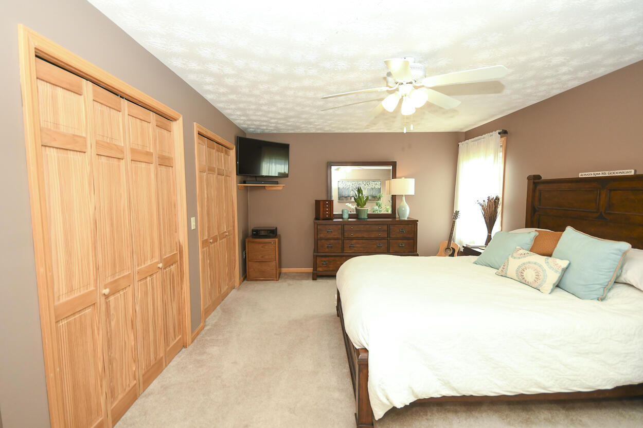 3274 Middle Road Sidney, ME 04330 - Photo 18 of 46 19