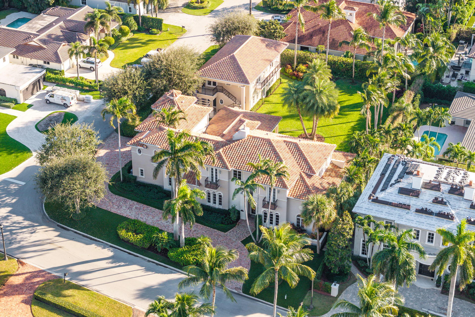 384 Royal Palm Way Boca Raton, FL 33432 - Photo 6 of 8 384_Royal_Palm_Way_01