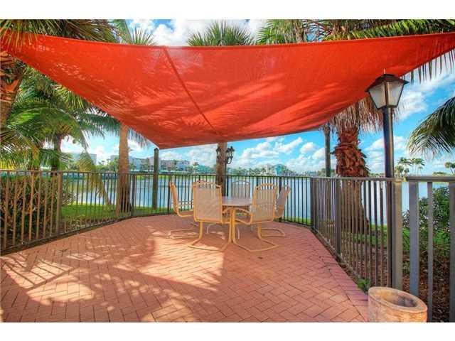 221 Northeast Plantation Road, Unit 416 Stuart, FL 34996 - Photo 21 of 24 Gallery Image 21