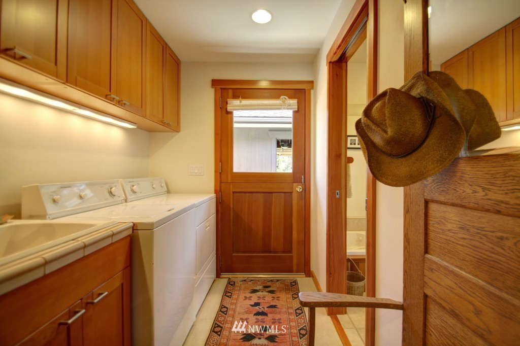6338 West Shore Road Anacortes, WA 98221 - Photo 14 of 25 Gallery Image 14