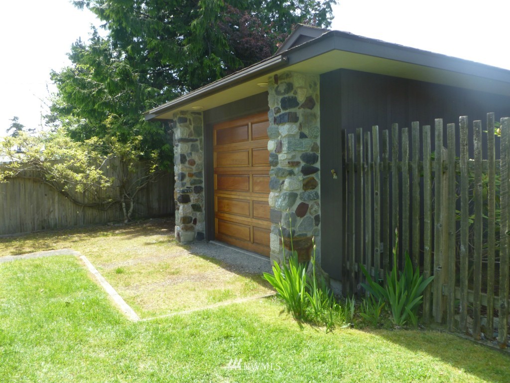 6338 West Shore Road Anacortes, WA 98221 - Photo 23 of 25 Gallery Image 23