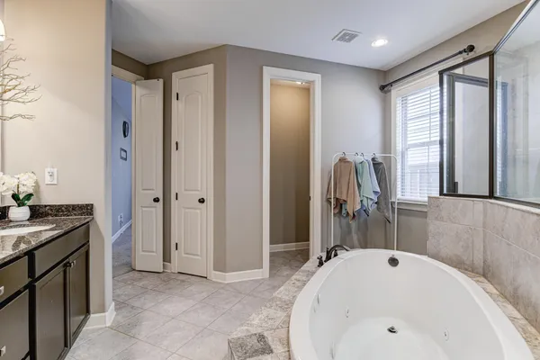 $2,500 | 8764 Brunswick Forest Drive, Bartlett, TN 38133