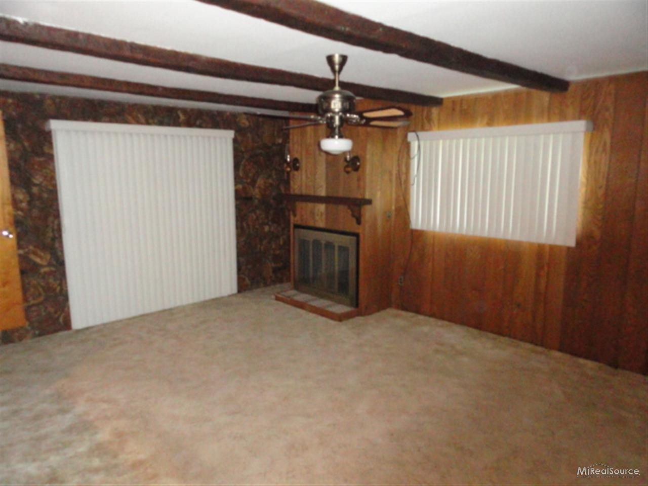 24151 Ramsgate Street Clinton Township, MI 48035 - Photo 4 of 13 31162016-3.JPG