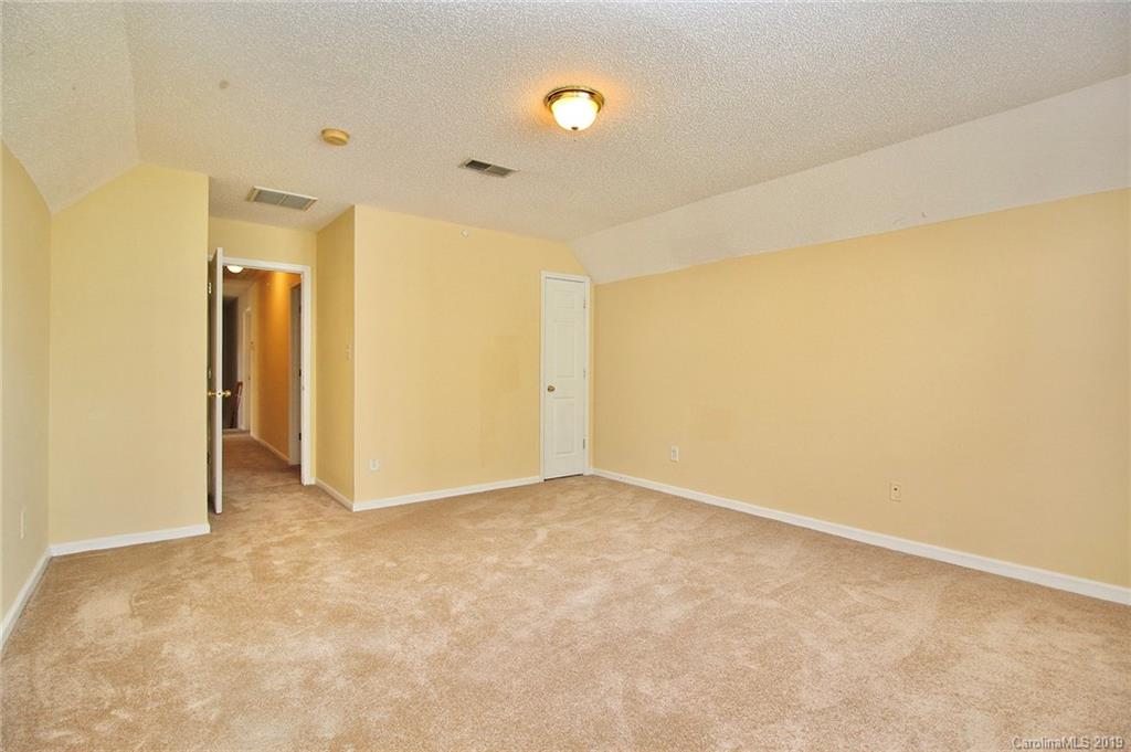 8207 Fox Swamp Road Charlotte, NC 28215 - Photo 33 of 44 a view of an empty room