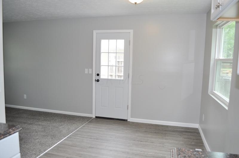 3318 Sundale Road Columbus, OH 43232 - Photo 12 of 33 Gallery Image 12