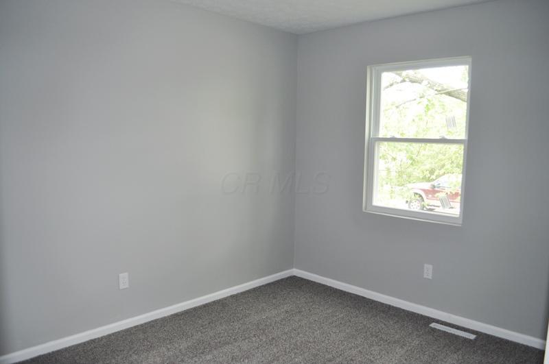 3318 Sundale Road Columbus, OH 43232 - Photo 15 of 33 Gallery Image 15