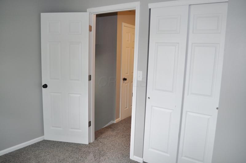 3318 Sundale Road Columbus, OH 43232 - Photo 18 of 33 Gallery Image 18