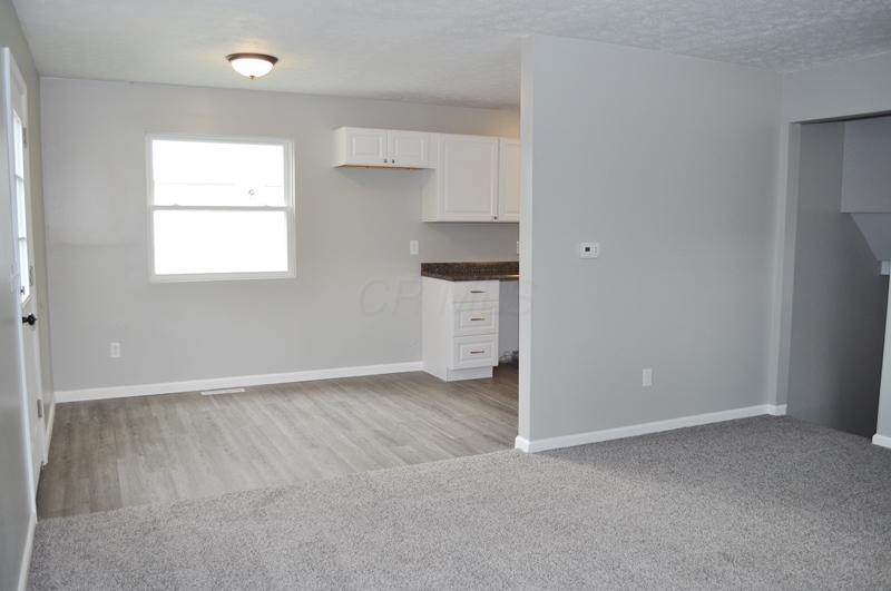 3318 Sundale Road Columbus, OH 43232 - Photo 7 of 33 Gallery Image 7