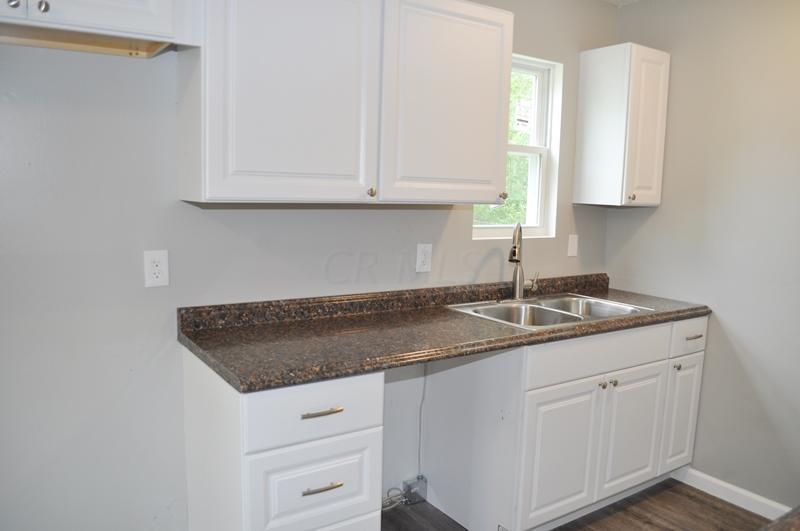 3318 Sundale Road Columbus, OH 43232 - Photo 9 of 33 Gallery Image 9