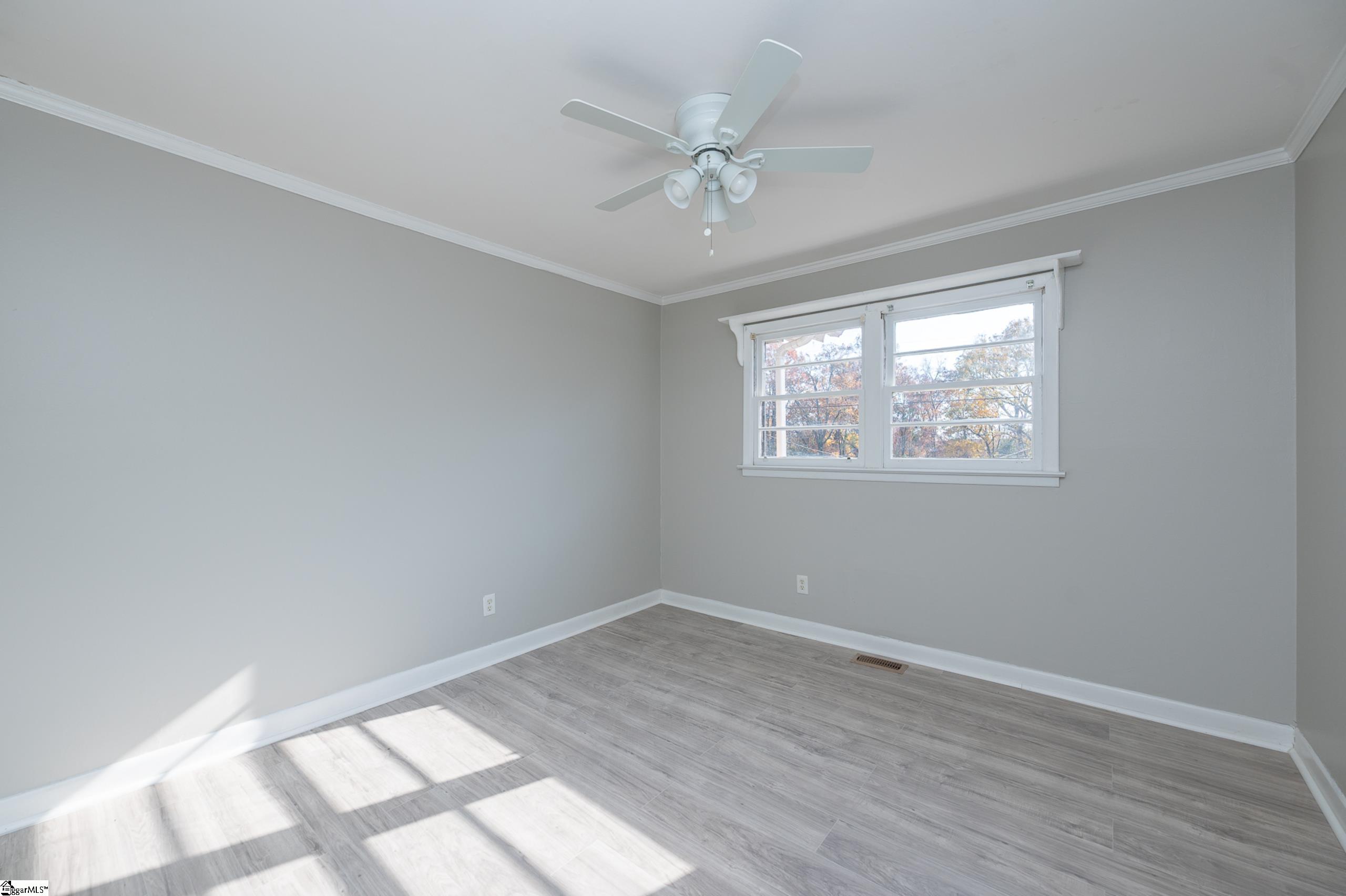 106 Middleton Lane Greenville, SC 29607 - Photo 13 of 33