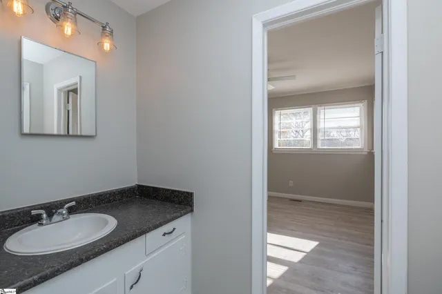 $239,500 | 106 Middleton Lane, Greenville, SC 29607