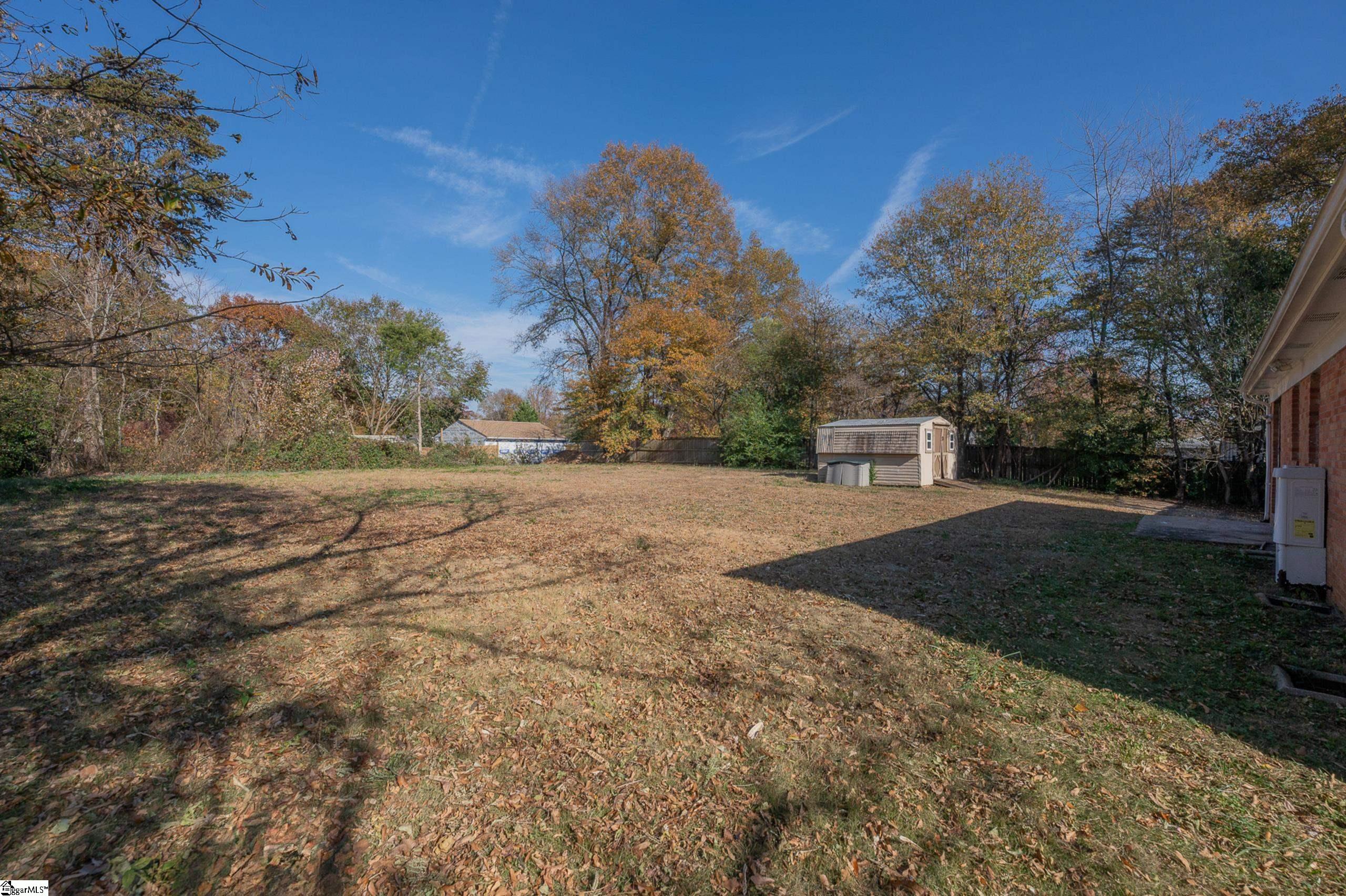 106 Middleton Lane Greenville, SC 29607 - Photo 29 of 33