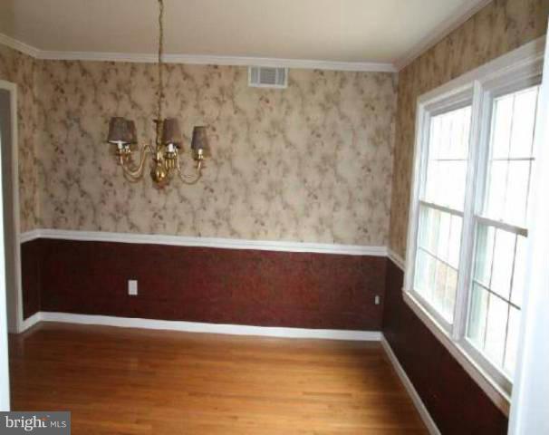 11421 Rambling Road Gaithersburg, MD 20879 - Photo 9 of 20 Interior (General)