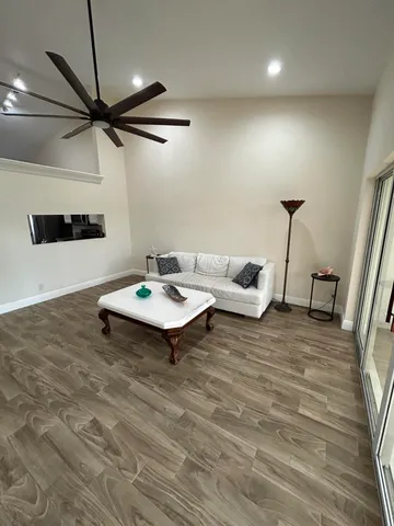 $2,645 | 6351 Long Key Lane, Boynton Beach, FL 33472