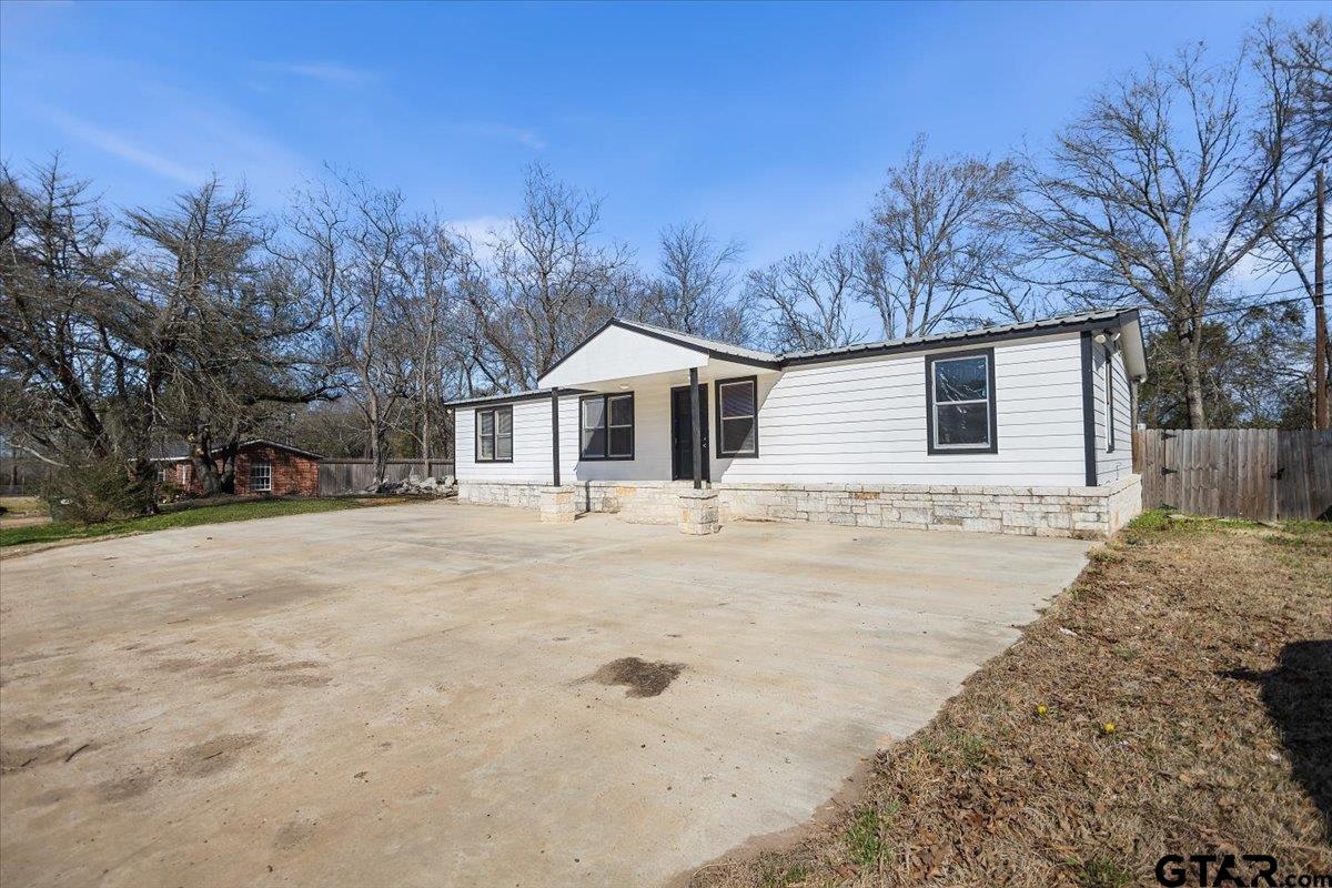 5950-c R 486 C R 486 Tyler, TX 75706 - Photo 3 of 19