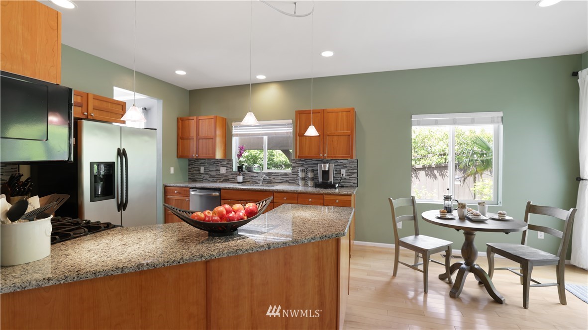 17002 166th Place Southeast Renton, WA 98058 - Photo 13 of 40