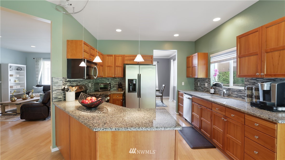 17002 166th Place Southeast Renton, WA 98058 - Photo 16 of 40