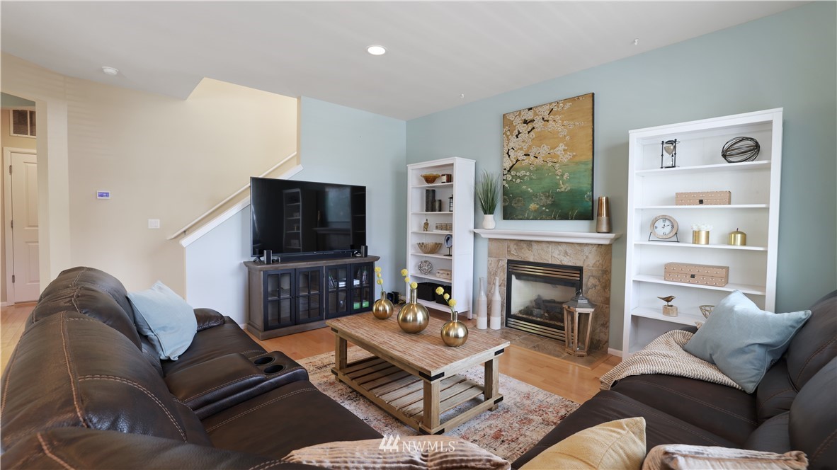 17002 166th Place Southeast Renton, WA 98058 - Photo 7 of 40
