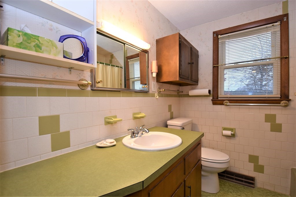 480 Butman Road Lowell, MA 01852 - Photo 11 of 17 Gallery Image 11